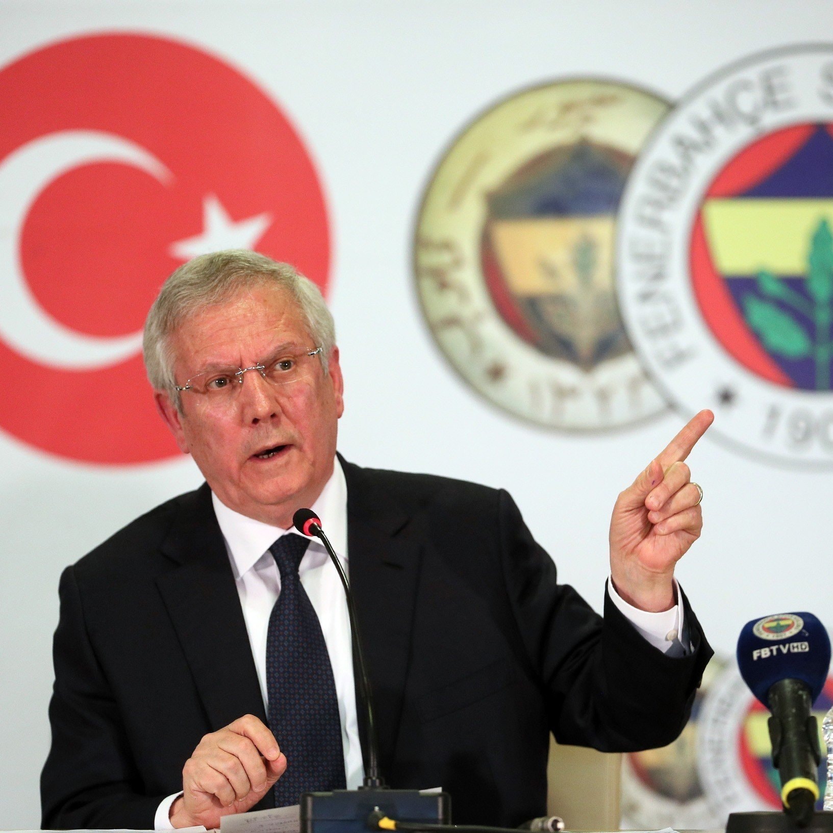 Aziz Yıldırım, Fenerbahçe başkan adaylığını açıklama kararı aldı