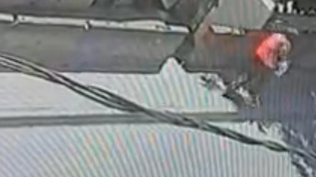 Pendik'te kafeye silahlı saldırı: 1 ölü