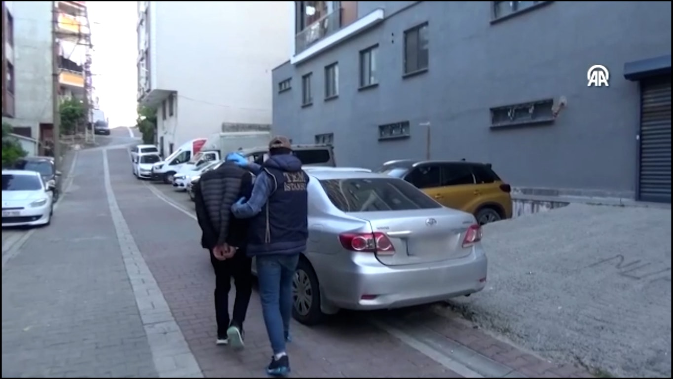 Kurban derisi ve zekat paralarını PKK'ya aktardılar