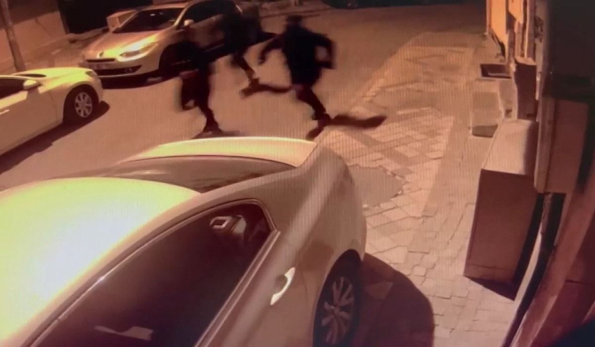 ATM önünde önce dövdüler sonra gasp ettiler