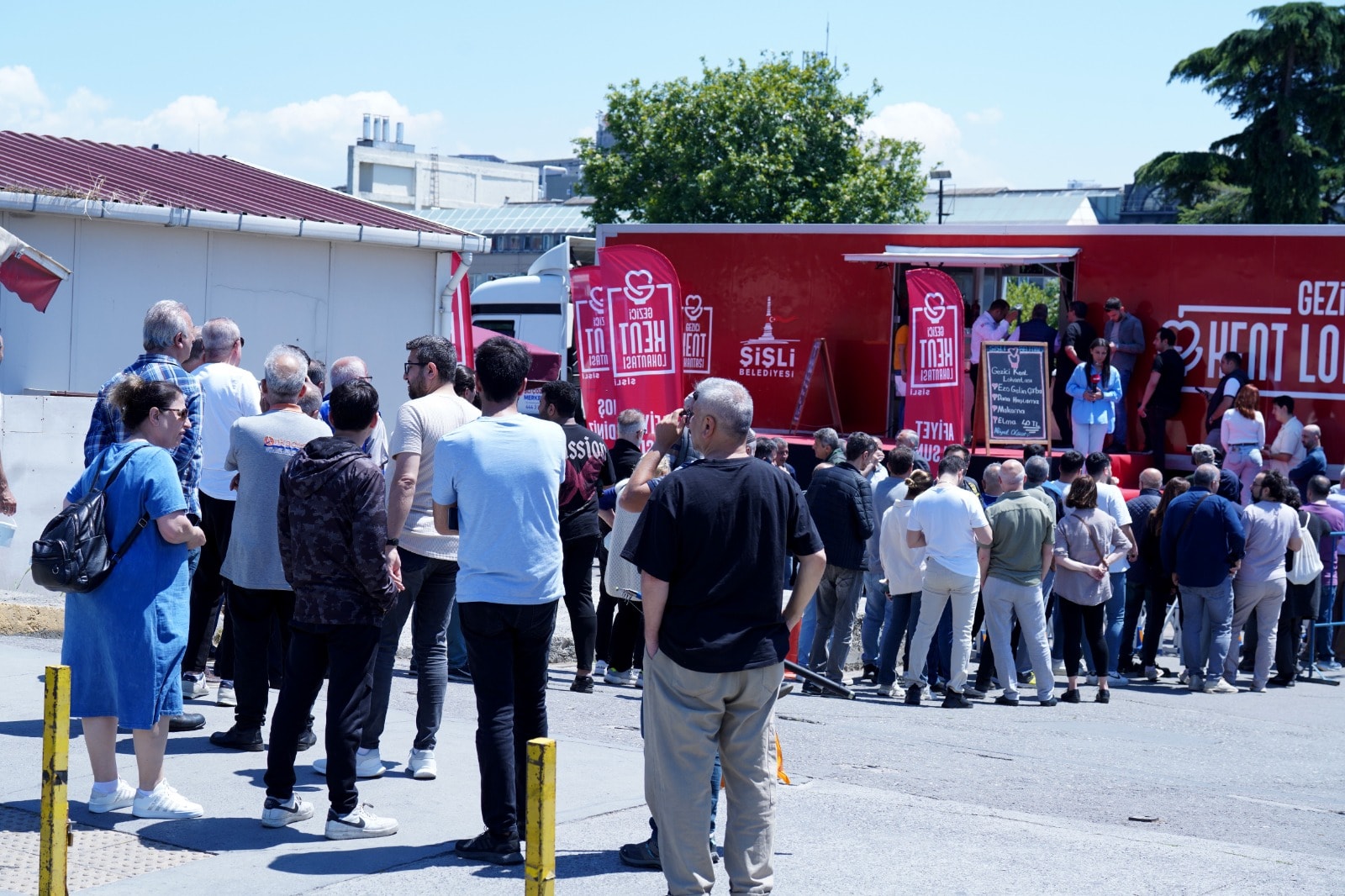 Gezici Kent Lokantası hizmete girdi: Dört çeşit yemek 40 TL