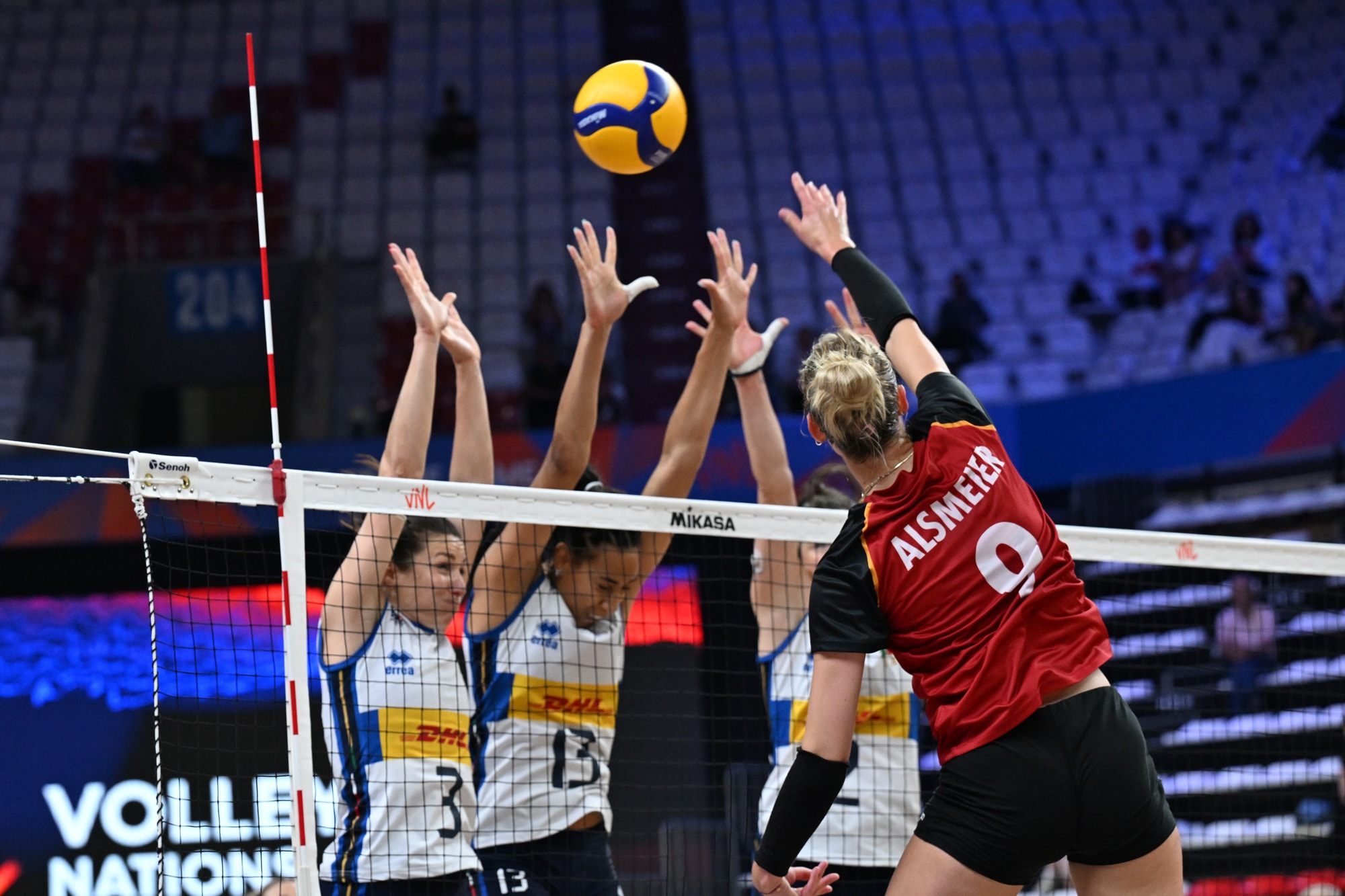 Milletler Ligi'nde İtalya galibiyetle tanıştı