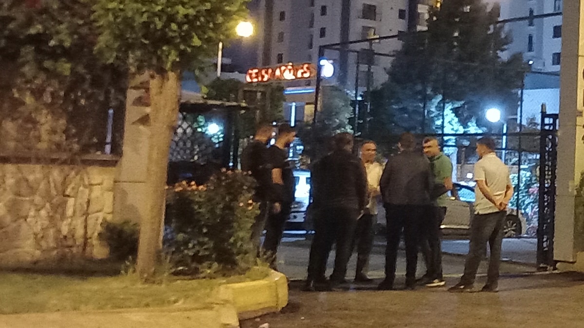 Birlikte yaşadığı kadına ve ailesine kurşun yağdırdı