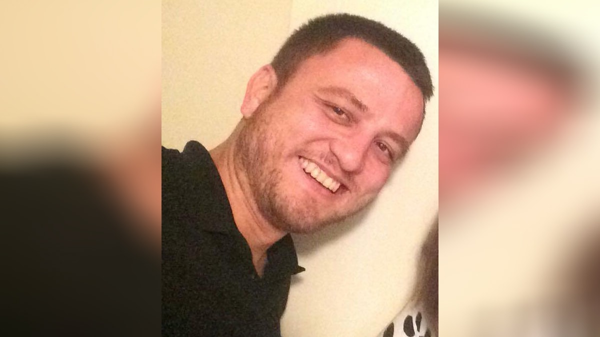 Yangın tüpü satıcısıydı, yangında öldü