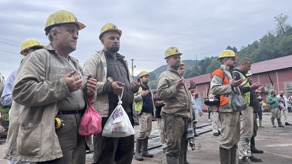 Zonguldak'ta 30 madenciye 14'üncü yılda anma