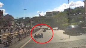 2 motosikletlinin korkutan kazası kamerada