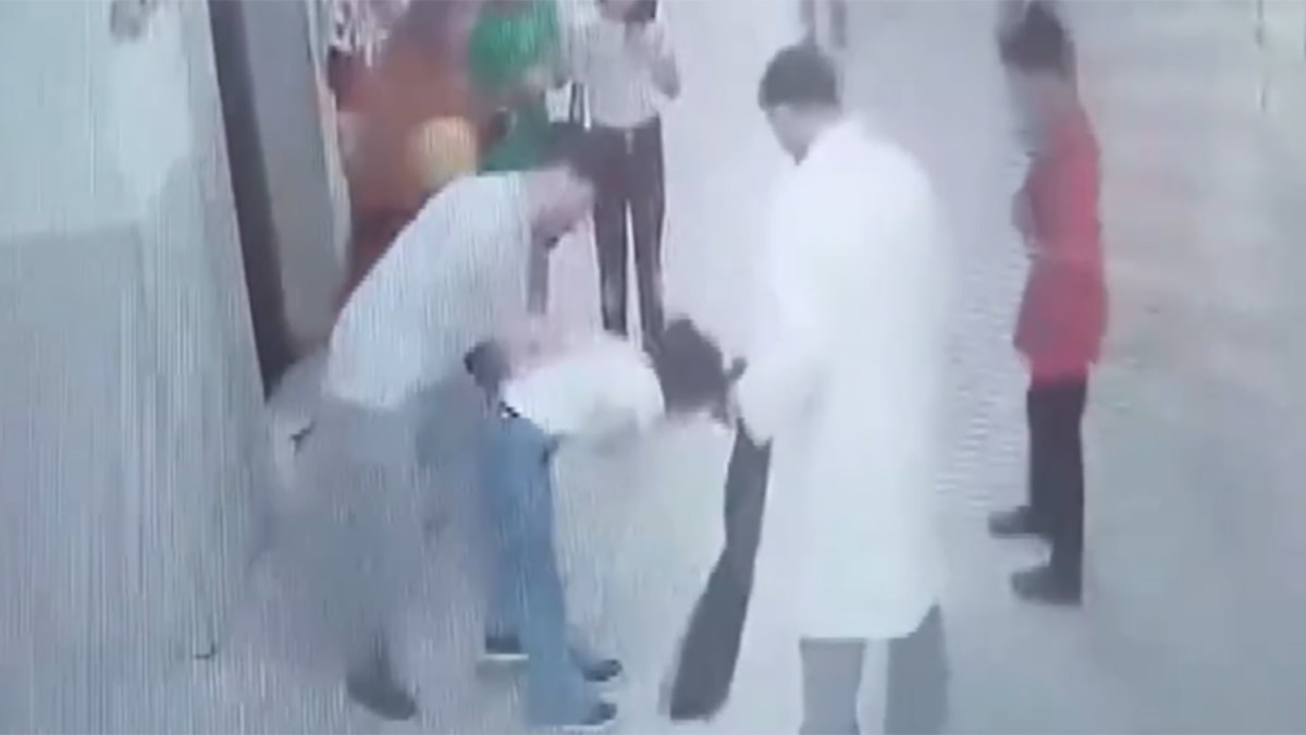 Öğretmen ‘Heimlich’ manevrasıyla öğrencinin hayatını kurtardı