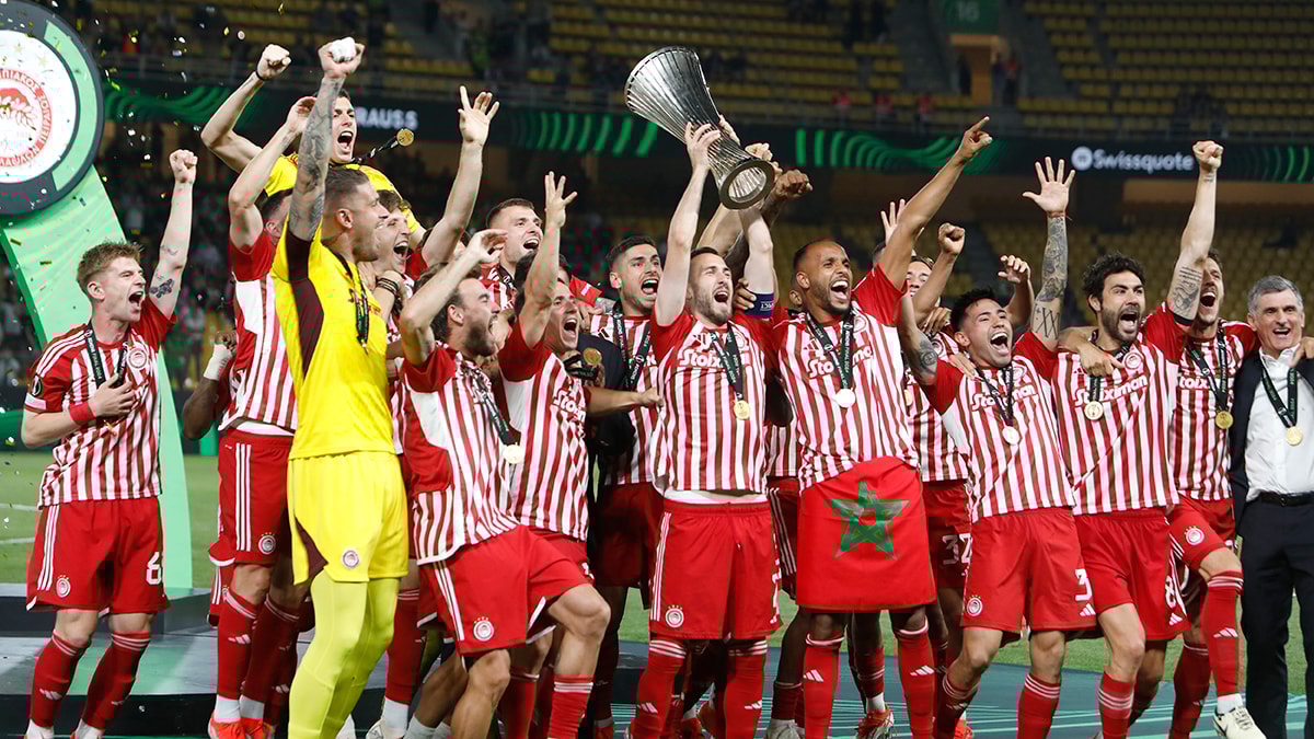 UEFA Avrupa Konferans Ligi şampiyonu Olympiakos