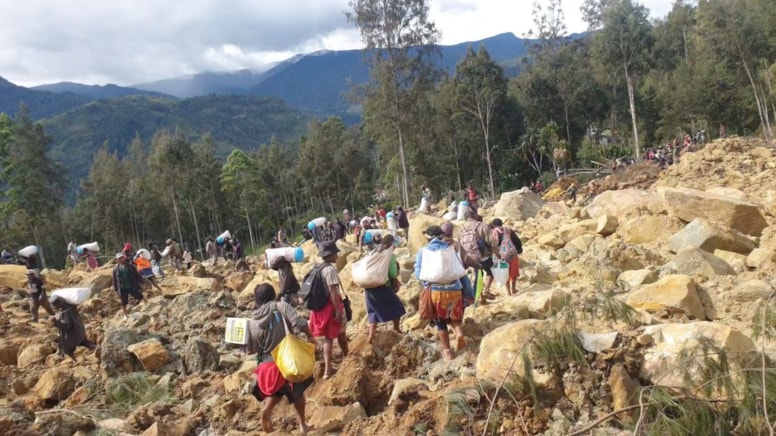 Papua Yeni Gine'de korkunç felaket: Binlerce ev toprak altında