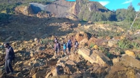 Papua Yeni Gine'de toprak kayması... 100 kişinin öldüğü tahmin ediliyor