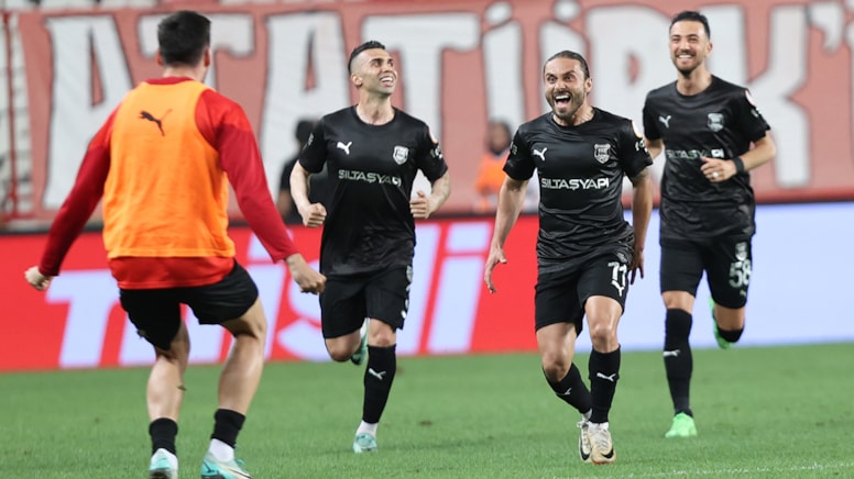 Antalyaspor'u deplasmanda yenen Pendikspor umutlarını taze tuttu