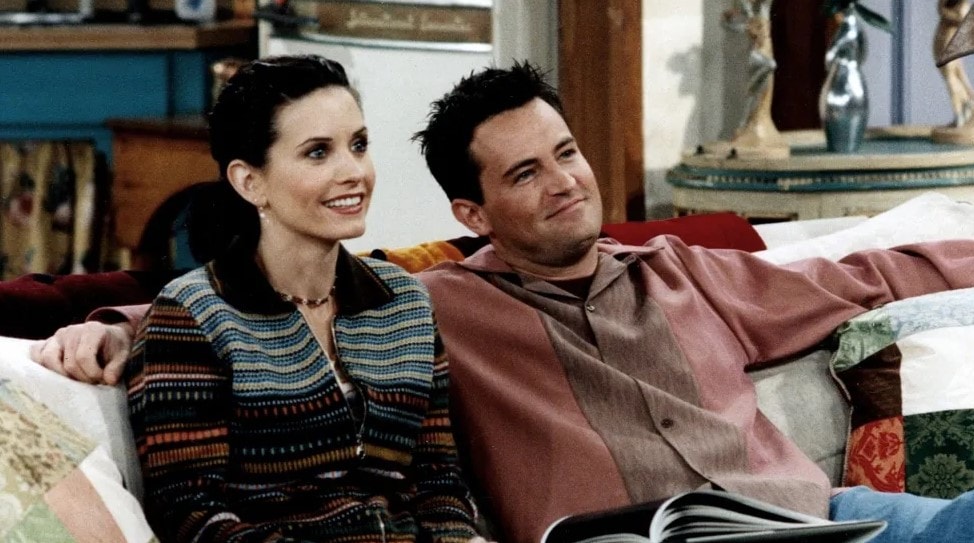 Courteney Cox'tan Matthew Perry açıklaması: "Hâlâ yanımda"