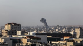 İsrail, Refah'a saldırıları genişletiyor