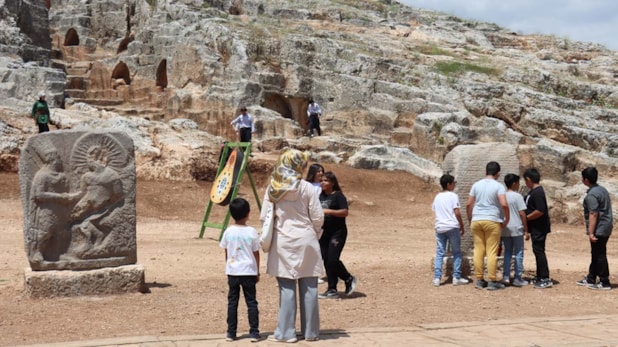 İki bin yıllık tokalaşma anıtı ve yazıt ziyarete açıldı