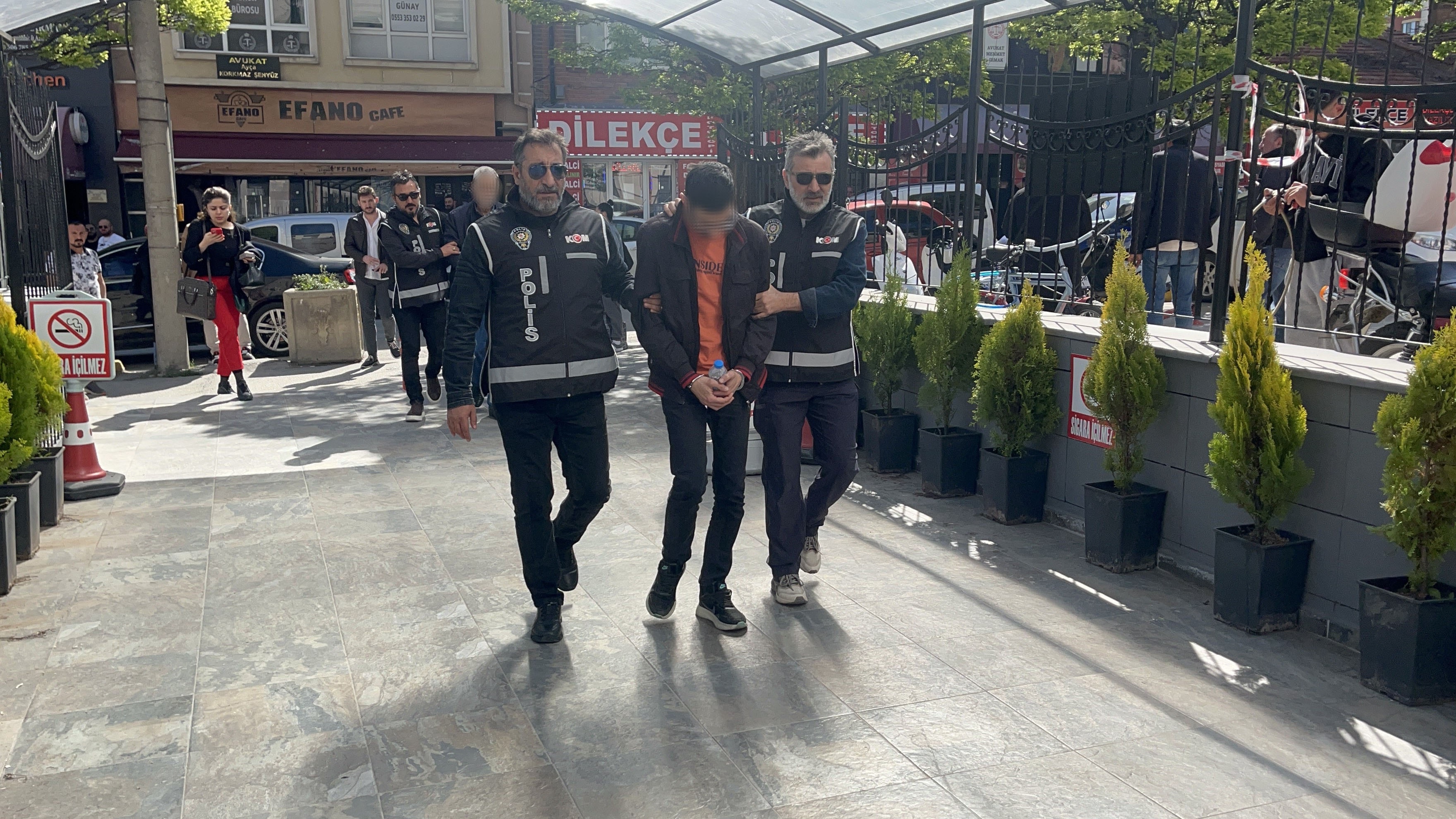 Tefeci baba ve oğlu yakalandı: 3,5 milyon TL haksız kazanç