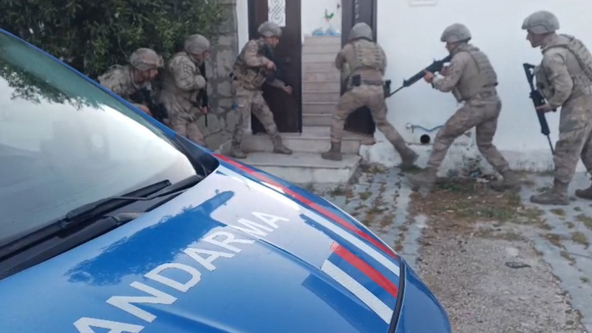 Dolandırıcılık şebekesine operasyon: Dizi oyuncusu da gözaltında