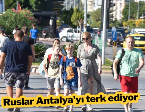 Ruslar Antalya'yı terk ediyor