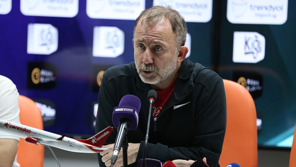 Sergen Yalçın, Antalyaspor'a veda etti