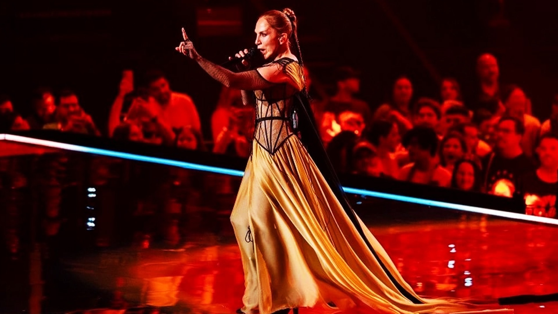Sertab Erener 21 yıl sonra Eurovision sahnesinde
