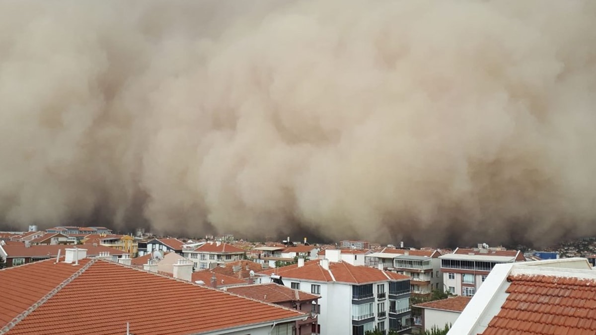 Meteoroloji'den uyarı: Fırtına ve toz birlikte vuracak