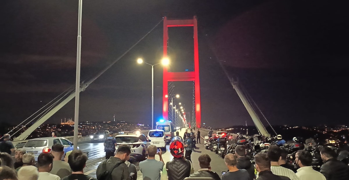 15 Temmuz Şehitler Köprüsü'nde SMA eylemi