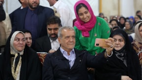 İran’da cumhurbaşkanı adayından başörtüsü çıkışı