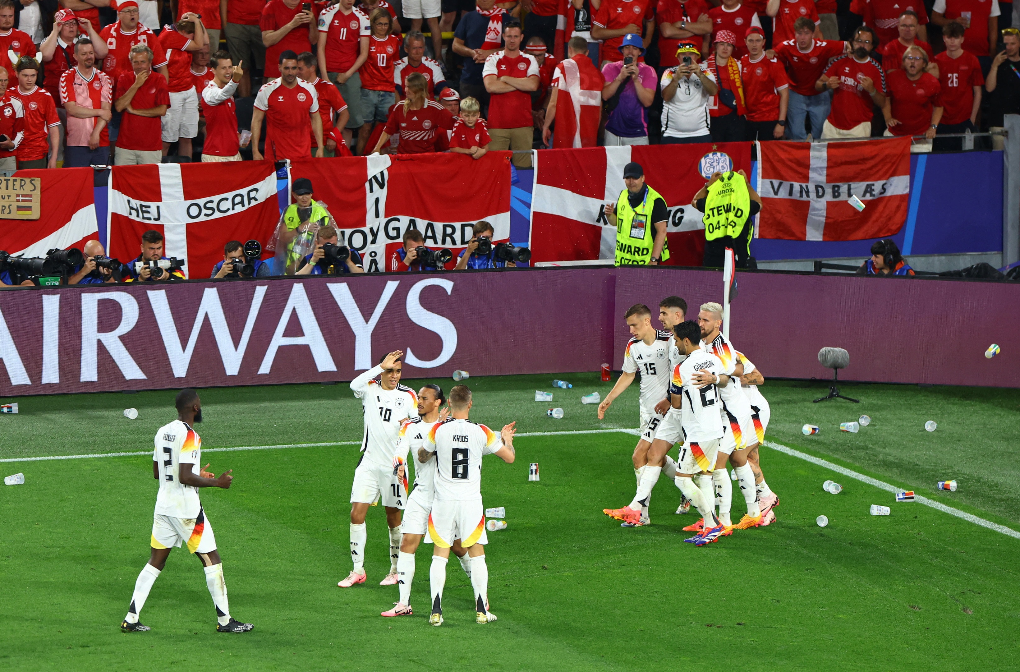 Almanya Danimarka’yı evine postaladı!