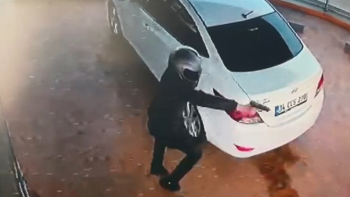 Oto galeriye silahlı saldırı