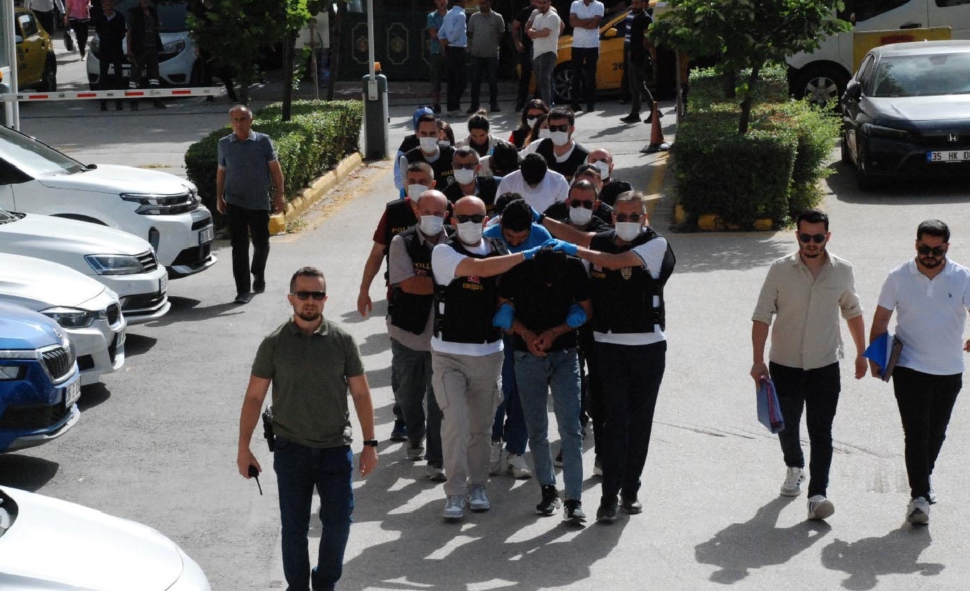 'Bankacıyız' diyerek kredi dolandırıcılığı yaptılar