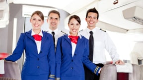 Uçuş görevlileri neden yolcuları selamlıyor?
