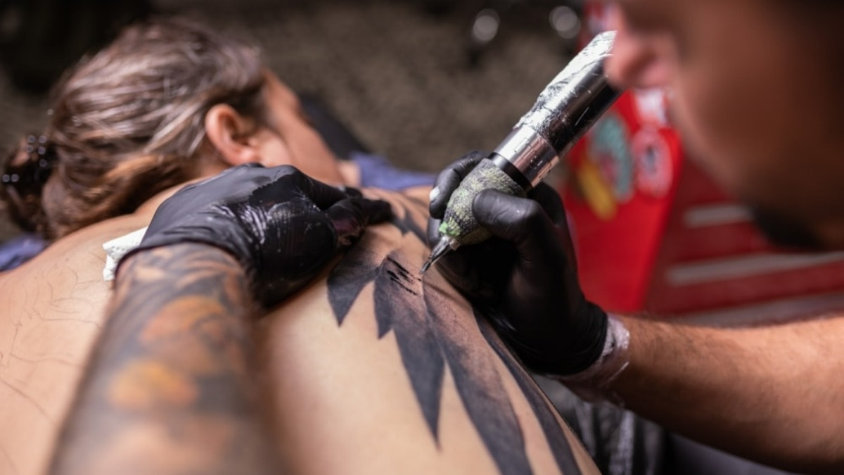 Korkutucu araştırma: Dövmeler kansere yol açabilir