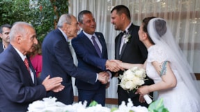 CHP'li isim evlendi, Özel nikah şahidi oldu
