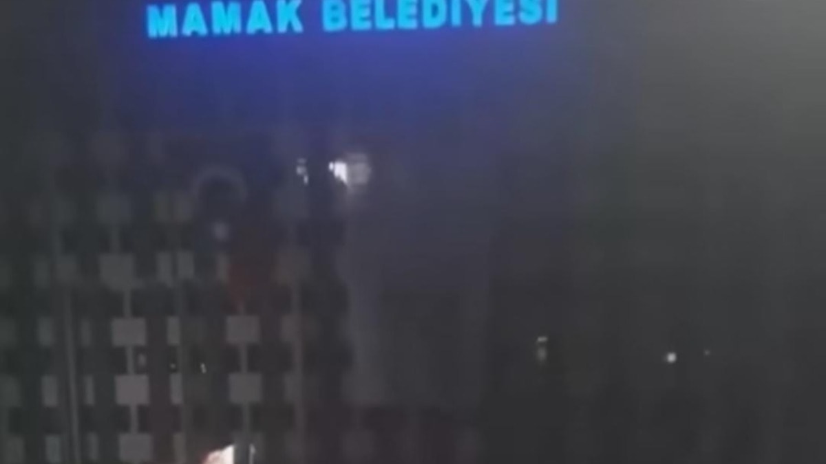 Mamak Belediye binasına pompalı tüfekle saldırı