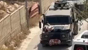 Bütün dünyanın kanını çeken görüntü: İsrail ordusu Filistinli adamı canlı kalkan olarak kullandı