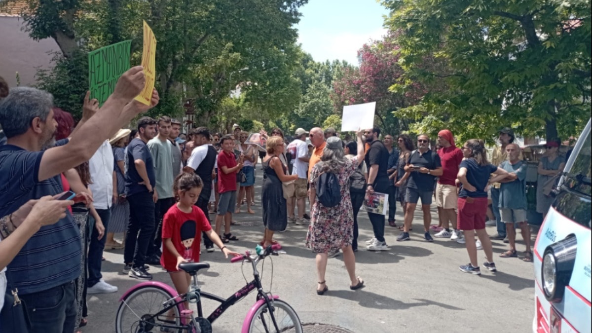 Adalar’da 'azmanbüs' tartışması büyüyor: İBB topu UKOME'ye attı