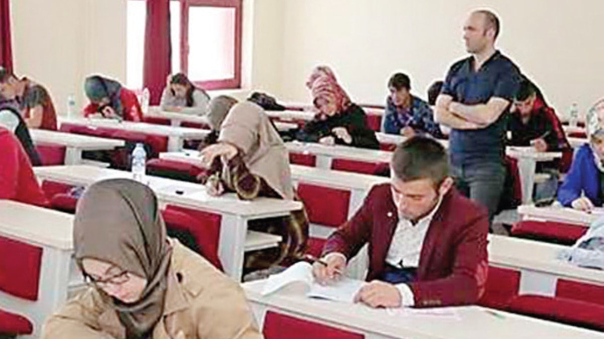 Birçok sınav salonunda tek gözetmen çalıştı