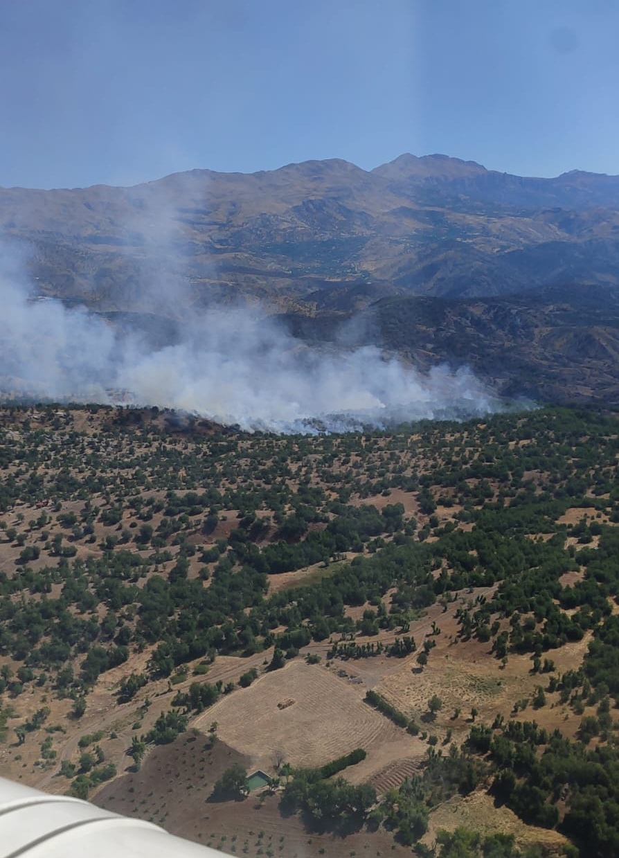Adıyaman'daki örtü yangını dünden bu yana sürüyor