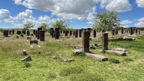 Selçuklu Meydan Mezarlığı'na ziyaretçi akını