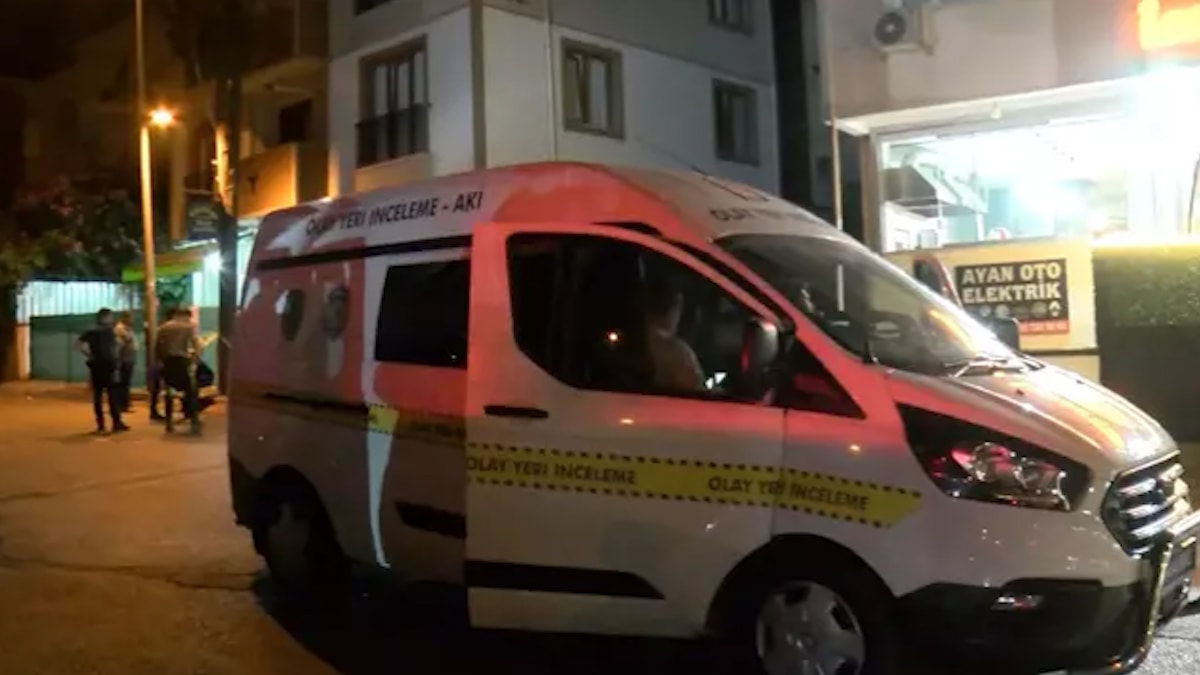 Husumetlisinin iş yerine kurşun yağdırdı