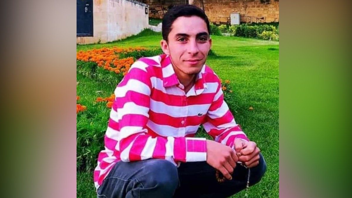 Sokakta uğradığı silahlı saldırıda ağır yaralanan Ahmet, kurtarılamadı