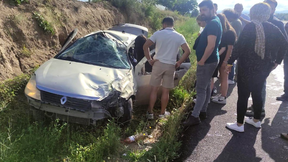 Sınav yolunda kaza: 4 yaralı