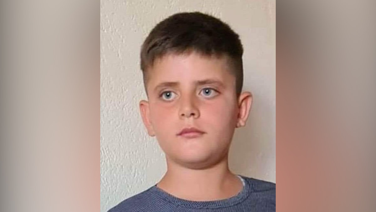 Emirhan'ın feci ölümü: Otobüsten inen ablasına koşarken can verdi!