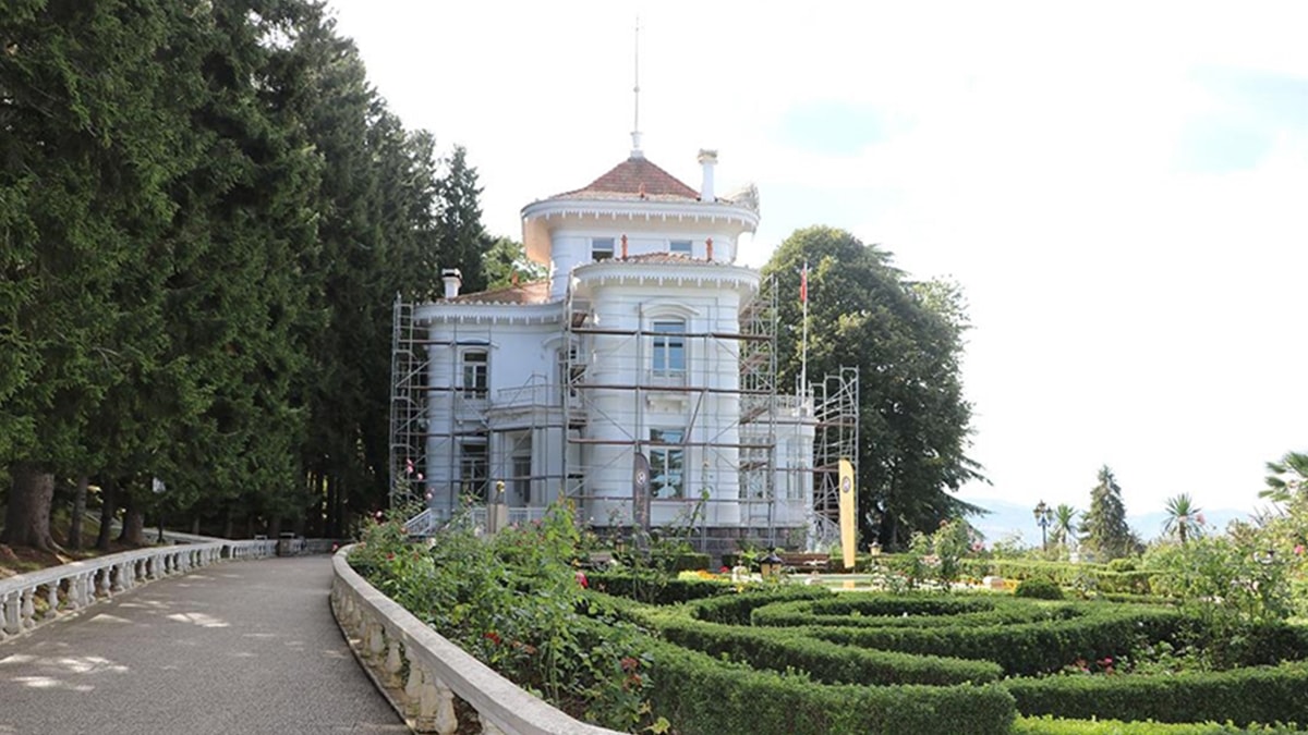 Atatürk Köşkü'nden Atatürk'ün vasiyetini kaldırdılar