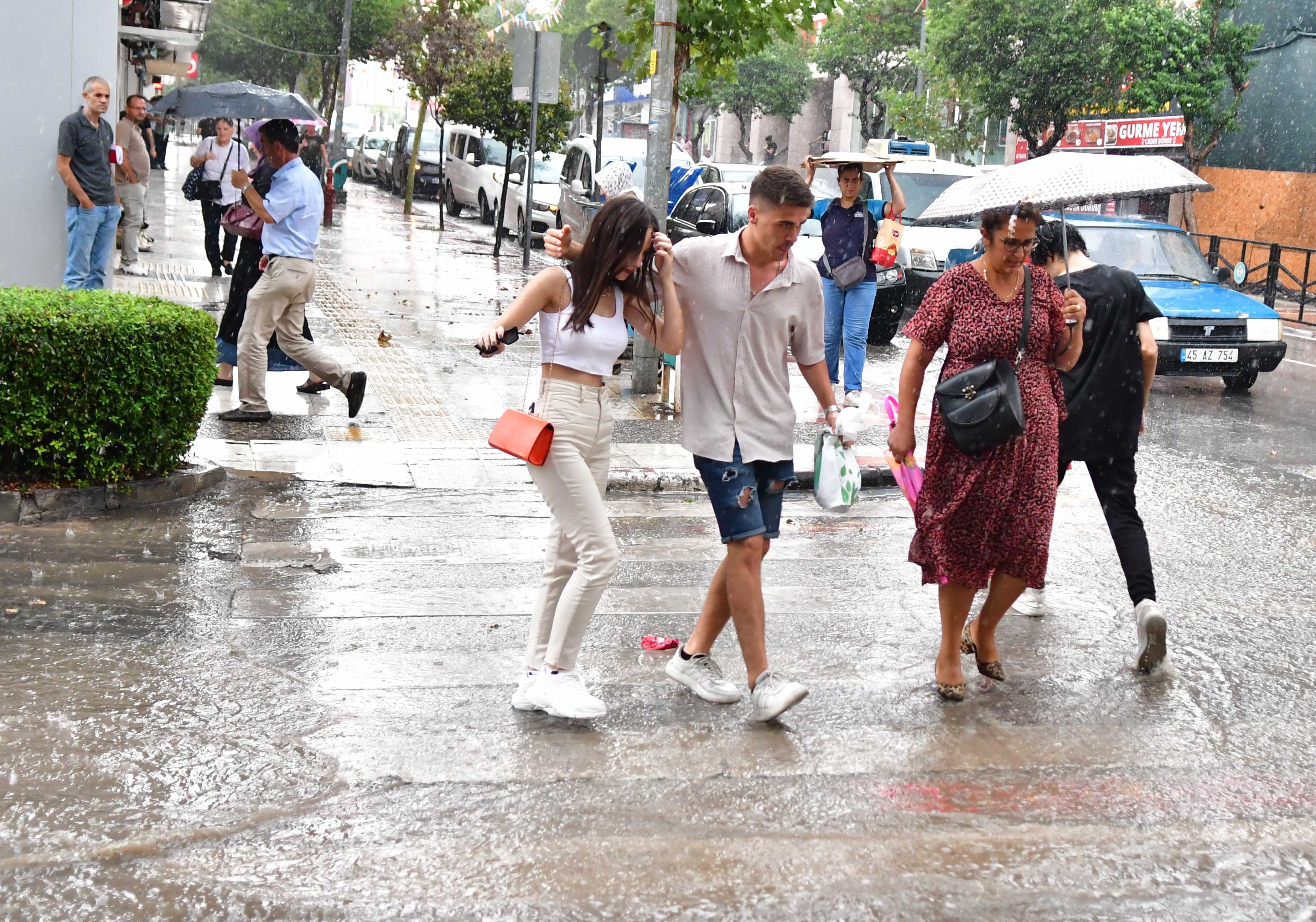 Kurban Bayramı'nda hava nasıl olacak? Bakan açıklama yaptı...