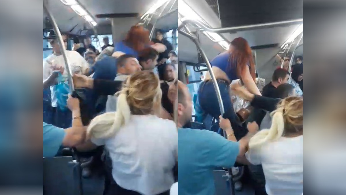 Otobüste yolcular arasındaki kavga kamerada