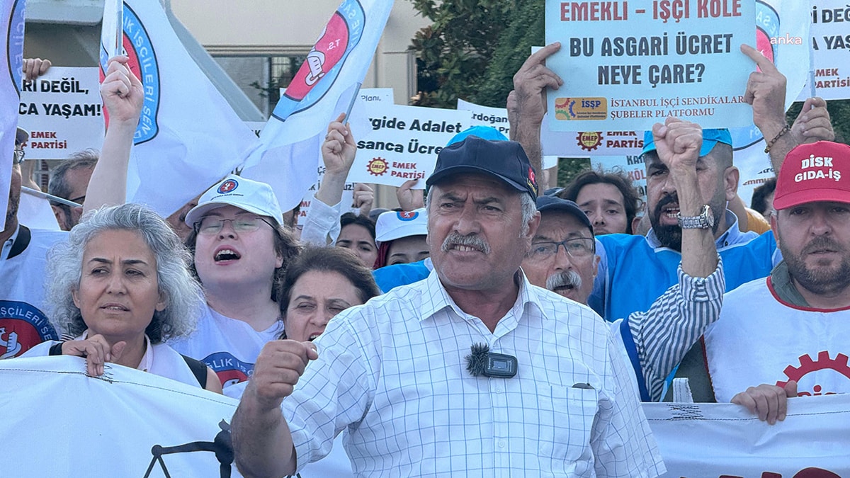 Asgari ücrete zam için eylem yaptılar