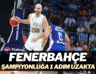 Fenerbahçe Anadolu Efes'i bir kez daha devirdi seride avantajı kaptı!