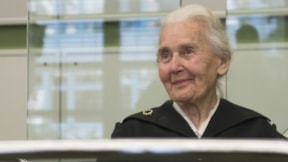 Yahudi soykırımını inkar eden 95 yaşındaki kadına hapis cezası