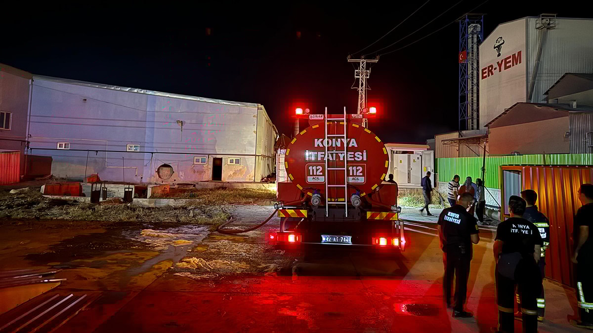 Konya'da geri dönüşüm fabrikasında yangın