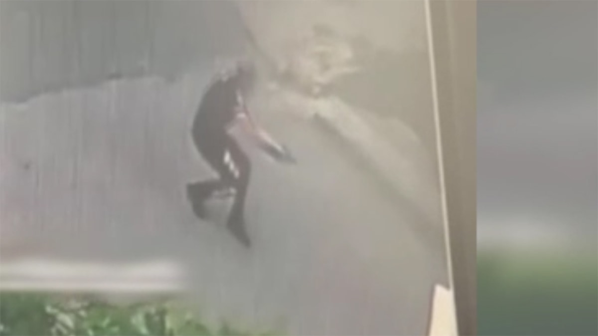 Polis-hırsız kovalamacası anbean kamerada